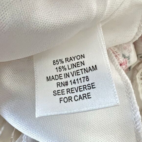 Kirious Los Angeles Front Tie Floral Babydoll Style Top Lace Coquette Size Small - Picture 9 of 10